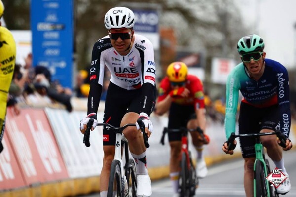 Florian Vermersch secures third place at E3 Saxo Classic