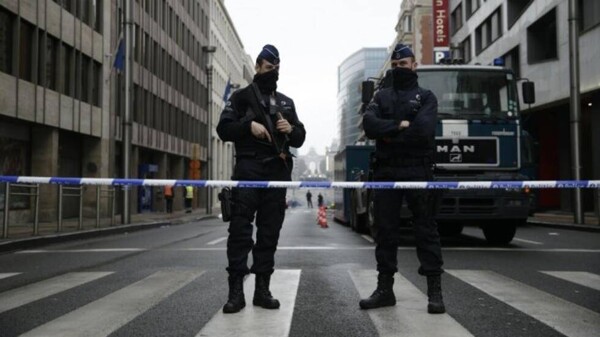 Белгийская полиция проводит обыски в домах в ходе расследования терроризма