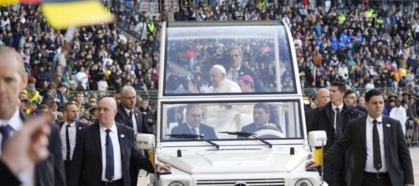 Папа Франциск призывает к действиям против злоупотреблений в Церкви